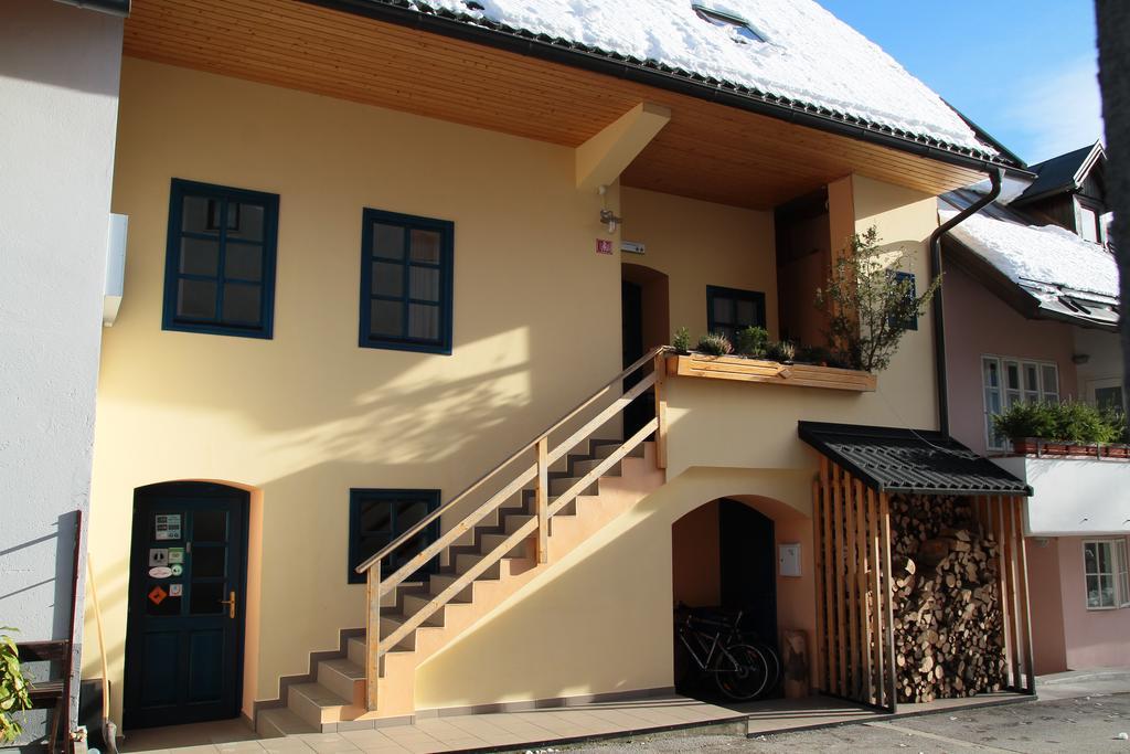 Apartments Bovec House Ruang foto